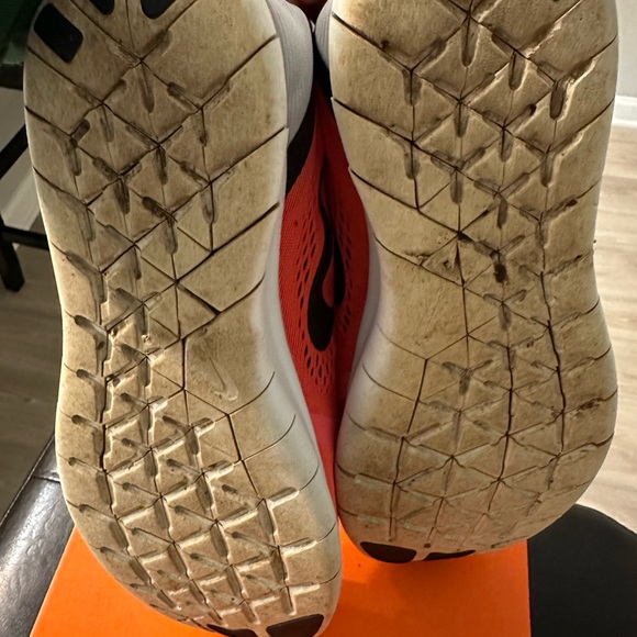 Nike Sneakers - Picture 5 of 5